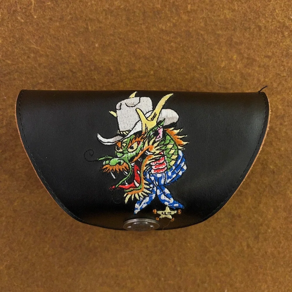 Ed Hardy Unisex OS Black Sheriff Dragon Embroidered Eyewear Sunglasses Case